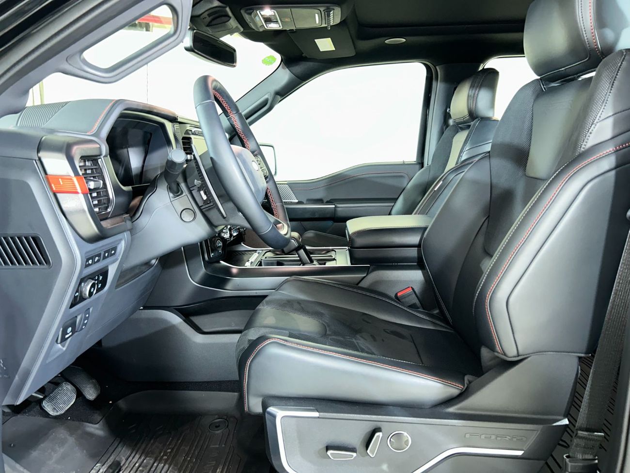 فورد إف-150 رابتور RP1725 F150 RAPTOR 37 CREW 802A 145" 3.5L ECOBOOST AT LTHR + COOLER BOX