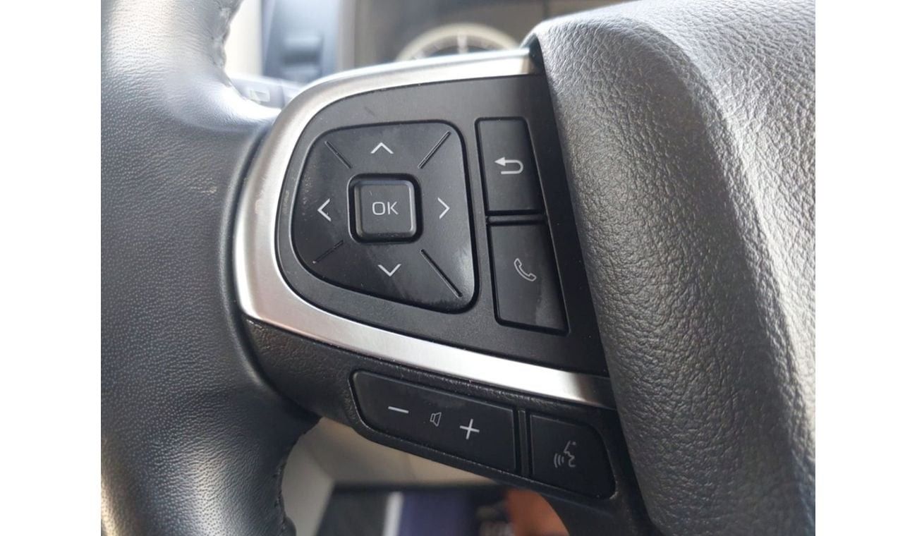 Toyota Hiace TOYOTA HIACE COMMUTER VAN RHD 2019 MODEL 2.8 L DIESEL AUTOMATIC(PM01938)