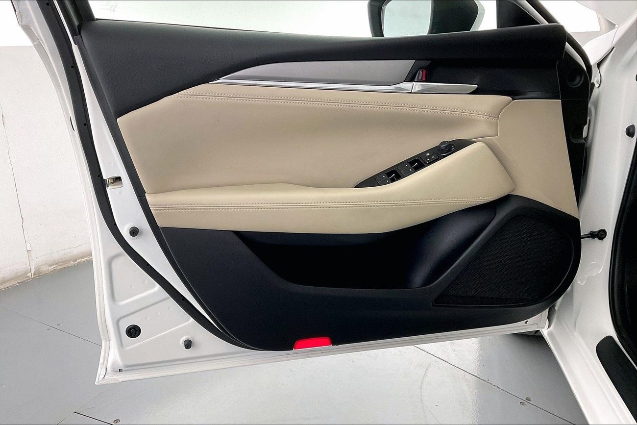 تويوتا يارس SE / E | ضمان مجاني لمدة عام | 0 دفعة أولى