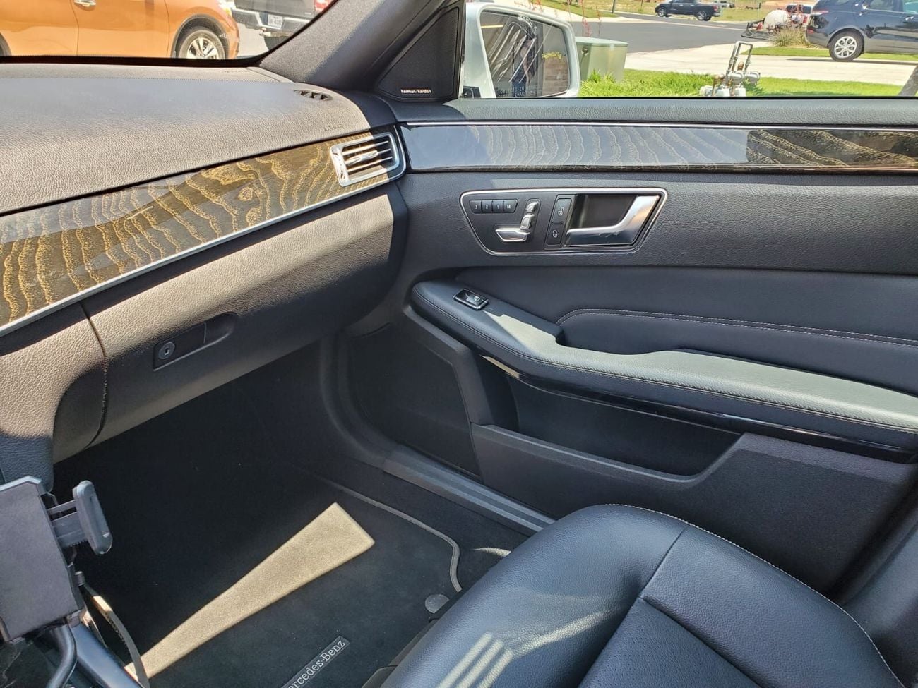 مرسيدس بنز E 350 V6 3.5L 302hp CLEAN TITLE Personal Import