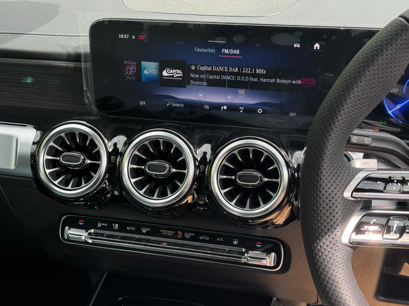 Mercedes-Benz EQB 260 EQB 250+ AMG LINE PREMIUM PLUS