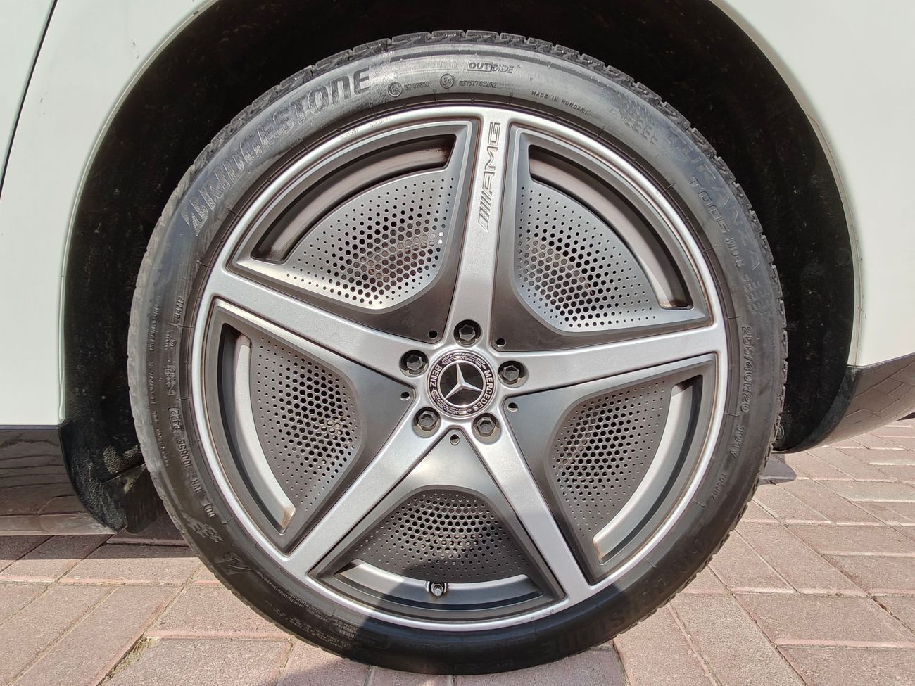 مرسيدس بنز EQE 500 4matic