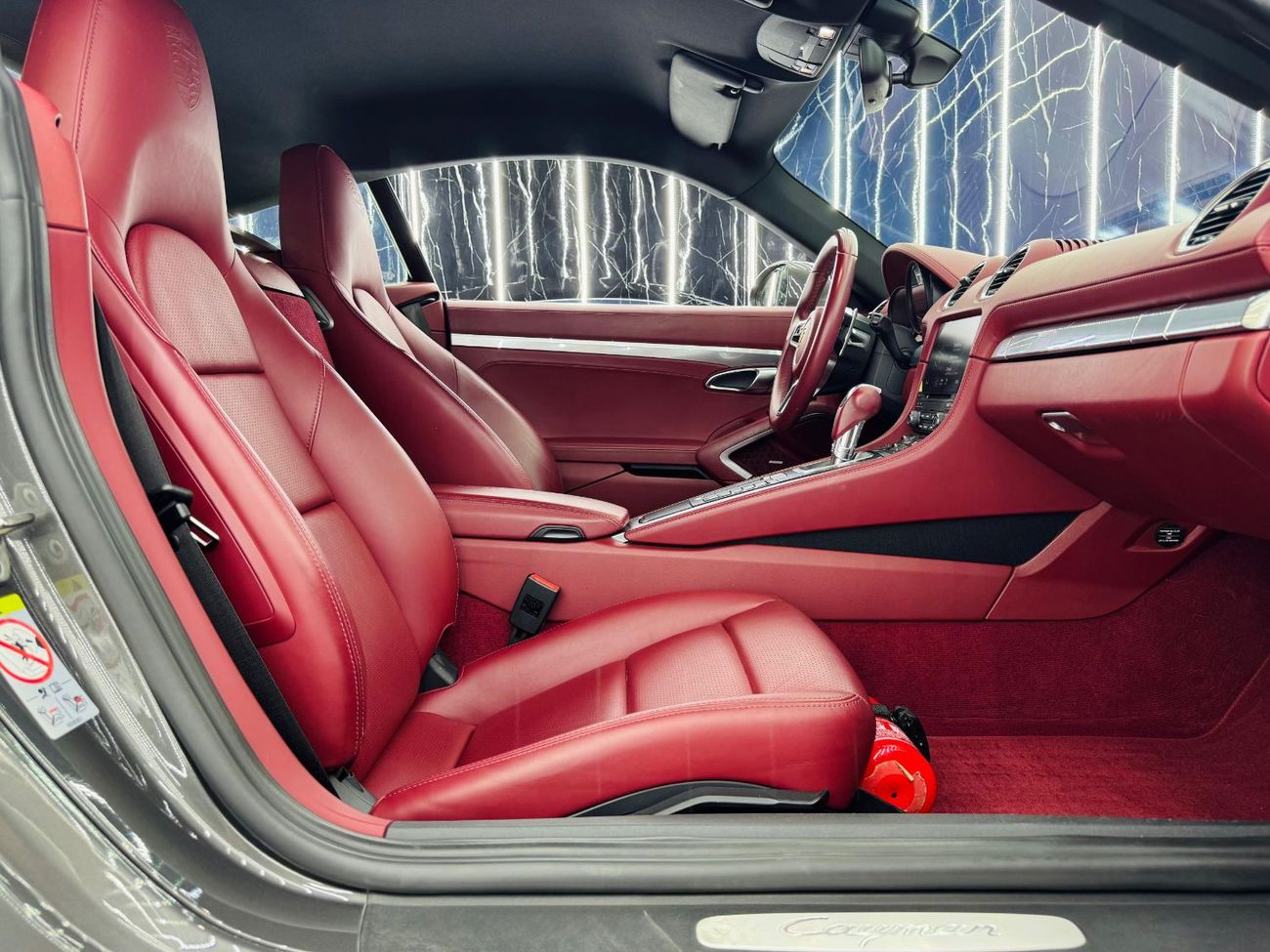 بورش كايمان 718 Std 2.0L A/T 2021 Porsche 718 Cayman, May 2026 Porsche Warranty, Full Porsche Service History, Low K