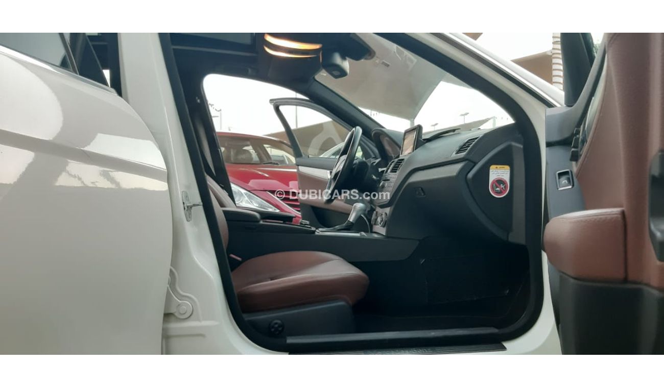 Mercedes Benz C350 Gulf panorama, full option, sensors, back wing, electric chair, white color wheels inside saffron, i