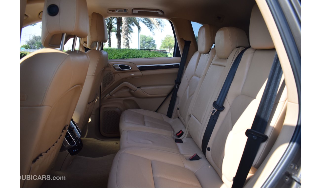 Porsche Cayenne 2011 GCC SPECS FULL SERVICE HISTORY