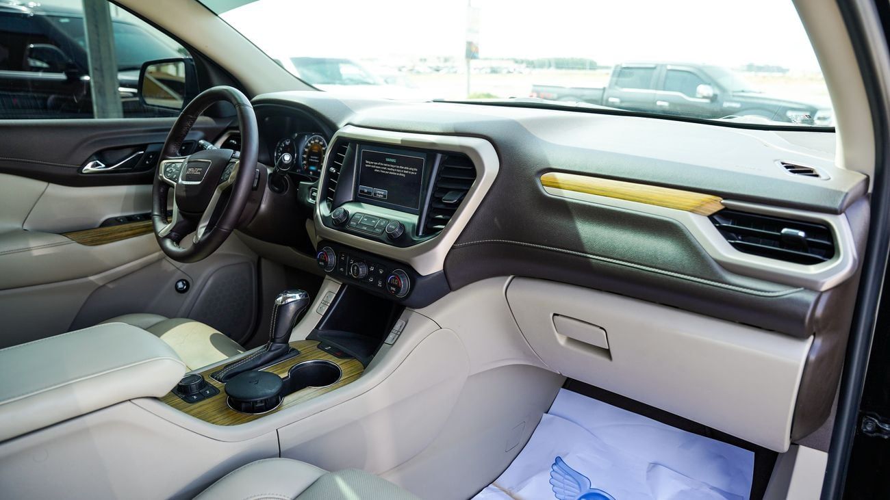 GMC Acadia