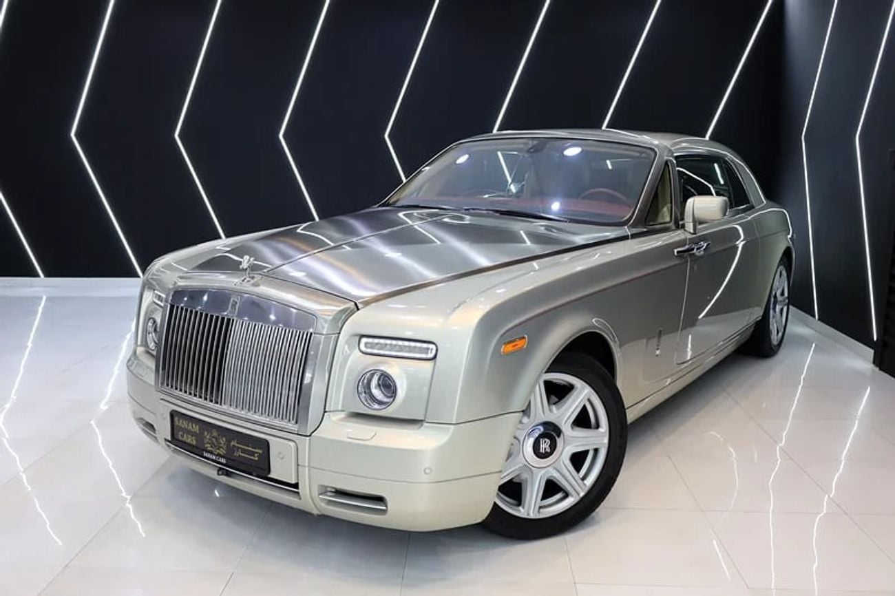 رولز رويس فانتوم Original Brushed Steel Bonnet, Starlight Headliner, GCC Specs!!