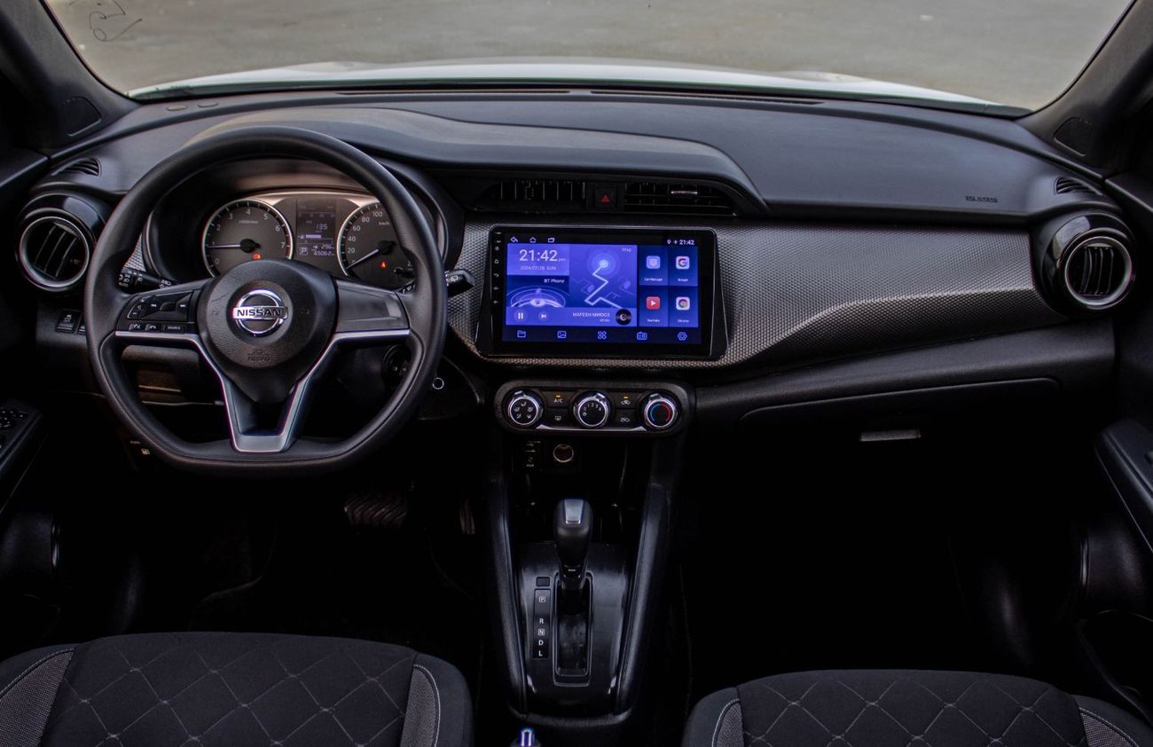 نيسان كيكس سيارة نيسان كيكس SV (P15) موديل 2020، 5 أبواب، محرك بنزين 4 سلندر سعة 1.6 لتر، ناقل حركة أوتوماتيكي،