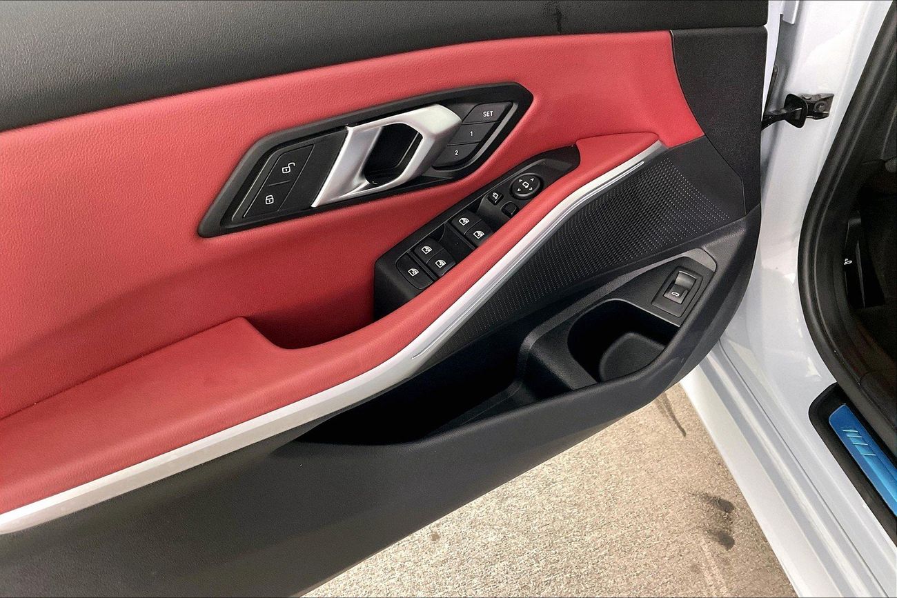 BMW 320i M Sport | Guaranteed Warranty | 0 Down Payment