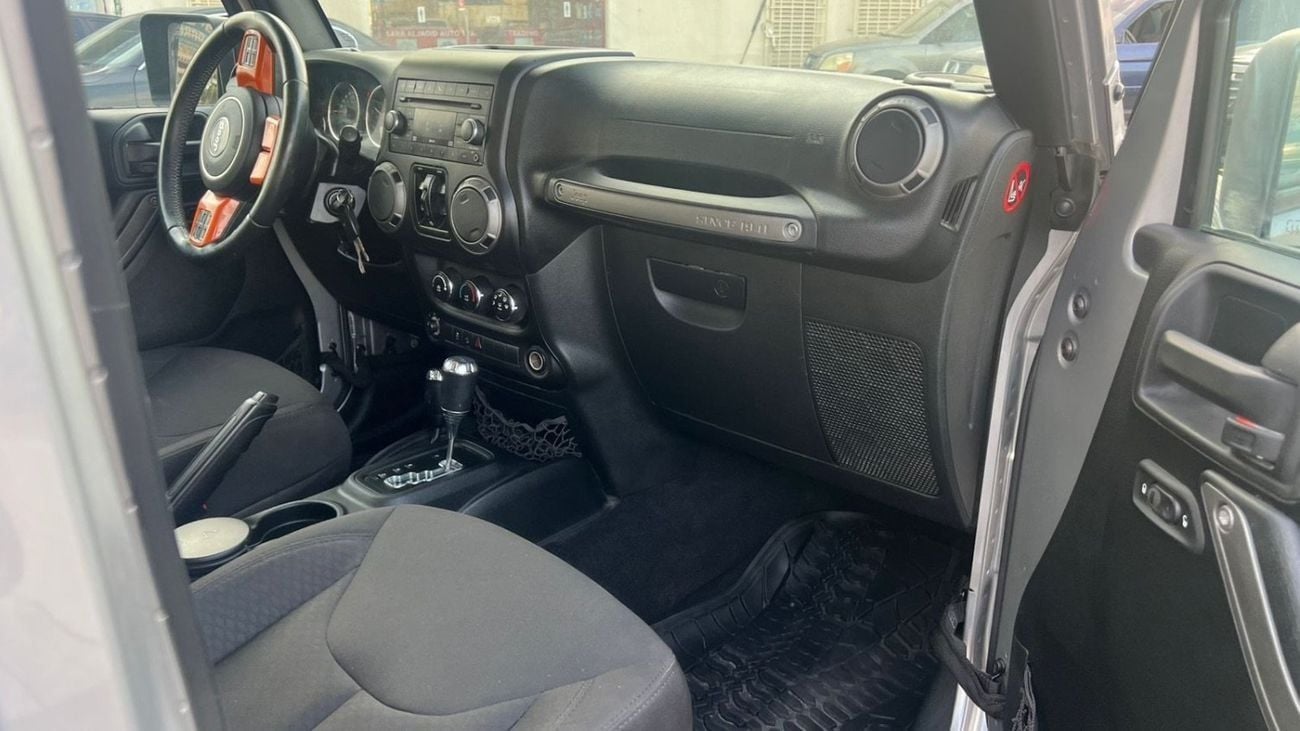 Jeep Wrangler Sport 3.6L A/T (5 Seater)