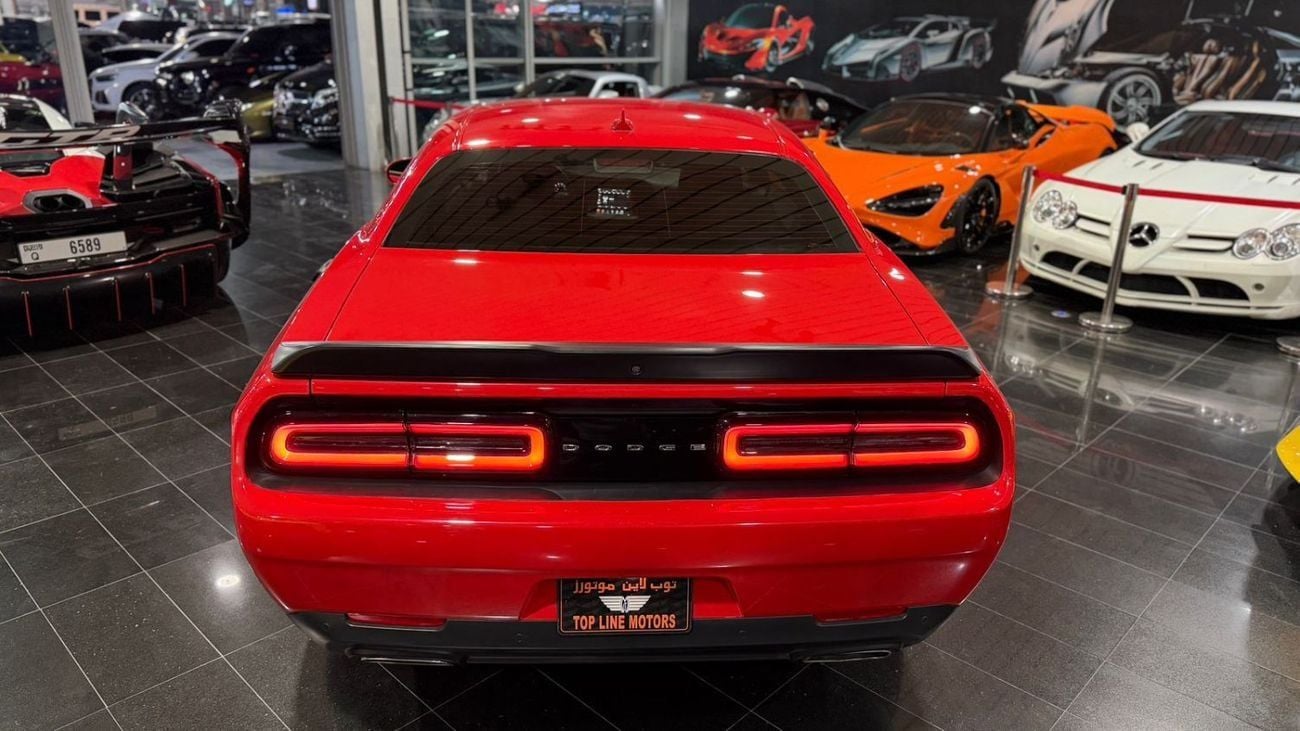 Dodge Challenger SRT 6.4L