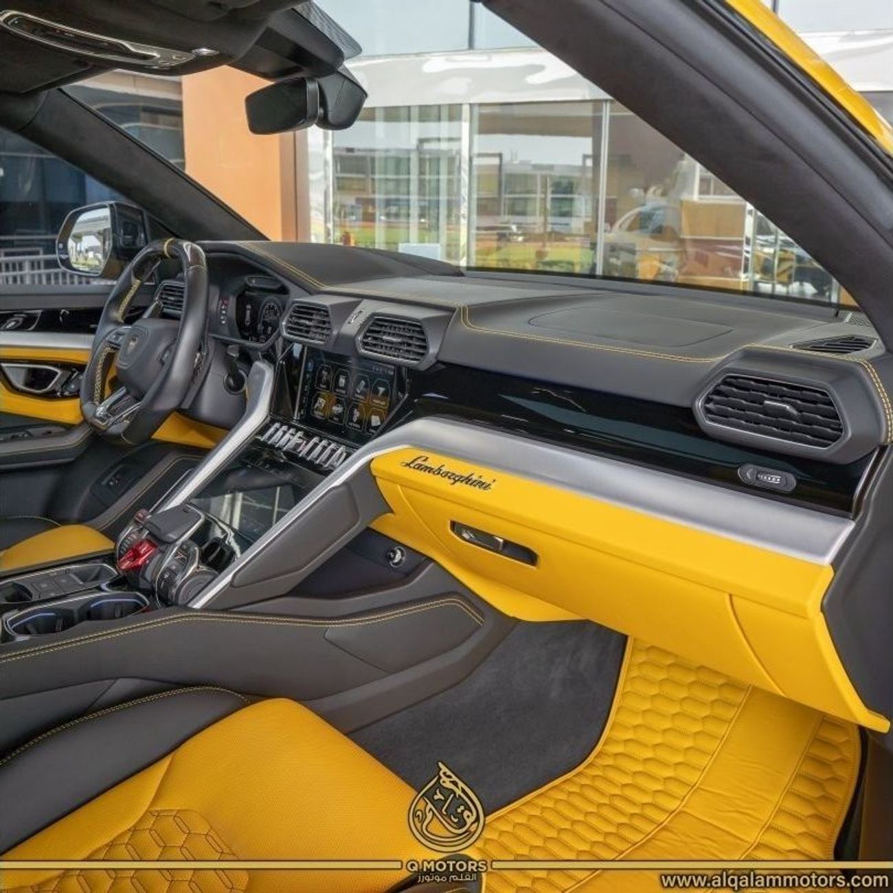 Lamborghini Urus Mansory
