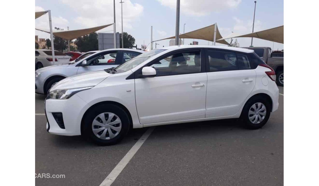 Toyota Yaris سياره نظيفه جدا بحاله ممتاذه ضمان شاسيه جير ماكينه