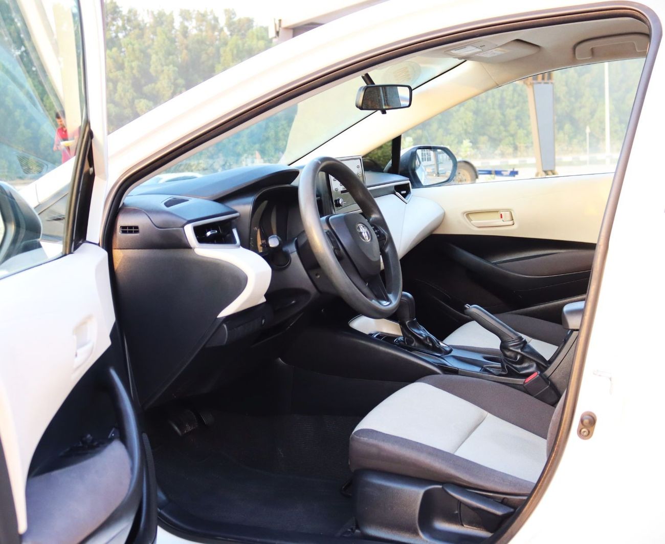 Toyota Corolla SE Toyota Corolla 2020 (GCC ) very good condition without accident original paint 1.6