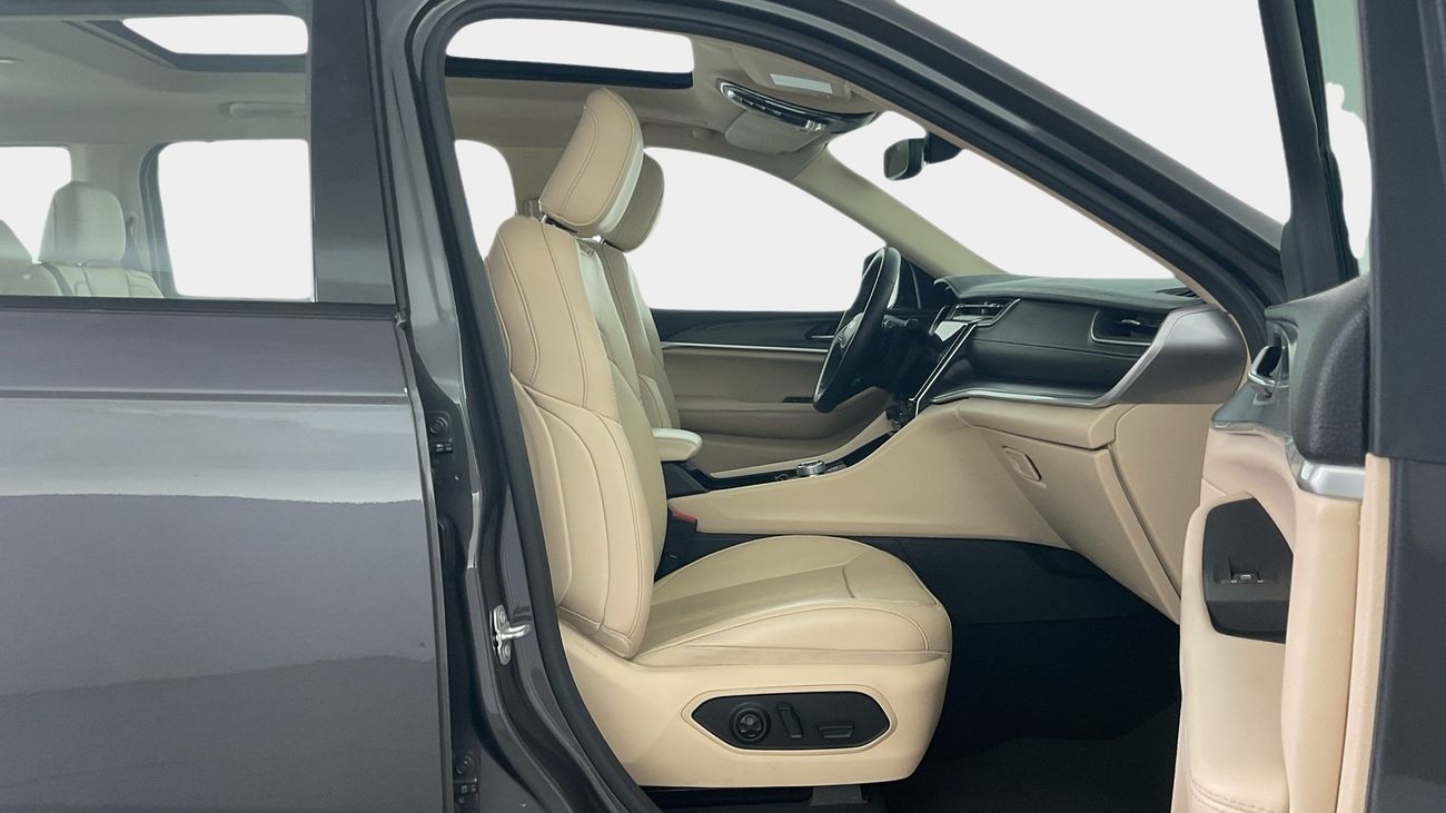 جيب جراند شيروكي Limited | شامل الضمان | 0 ﺪﻔﻋﺓ ﺃﻮﻟﻯ