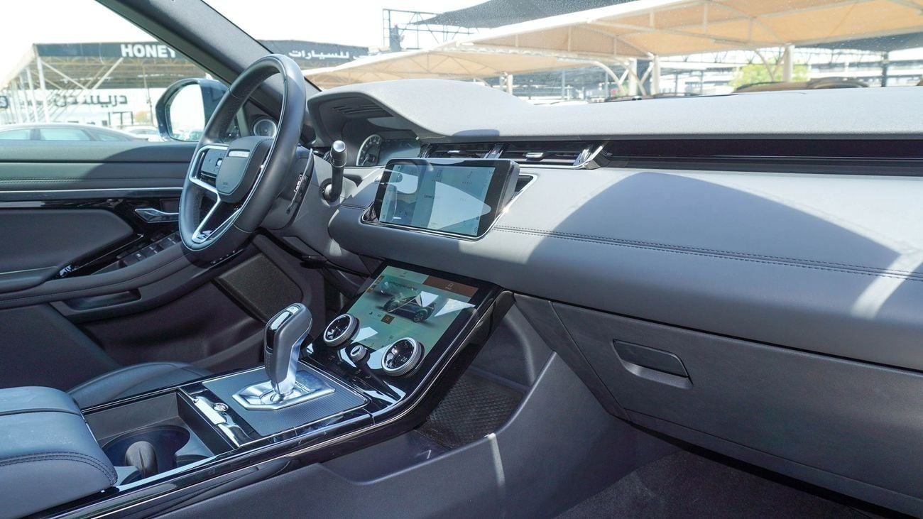 لاند روفر رانج روفر إيفوك P160 R-Dynamic 1.5L