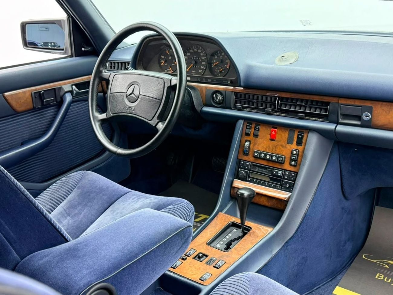 Mercedes Benz 560 SEL 1989 Mercedes-Benz 560 SEL, Excellent Condition, Japanese Specs.
