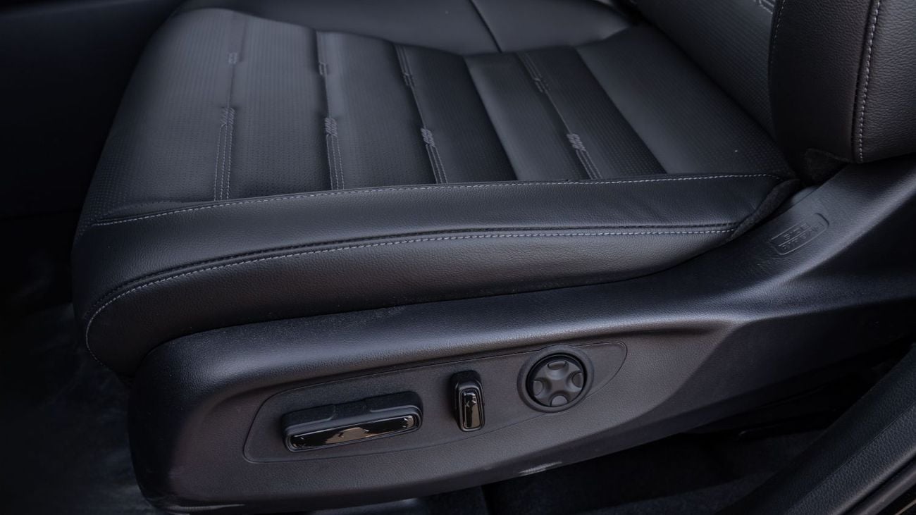 هوندا سي آر في HONDA CRV GLOBAL 30 -YEAR HONOR EDITION 240 TURBO 4WD PREMIUM ENJOYMENT EDITION [ EXPORT ONLY ]