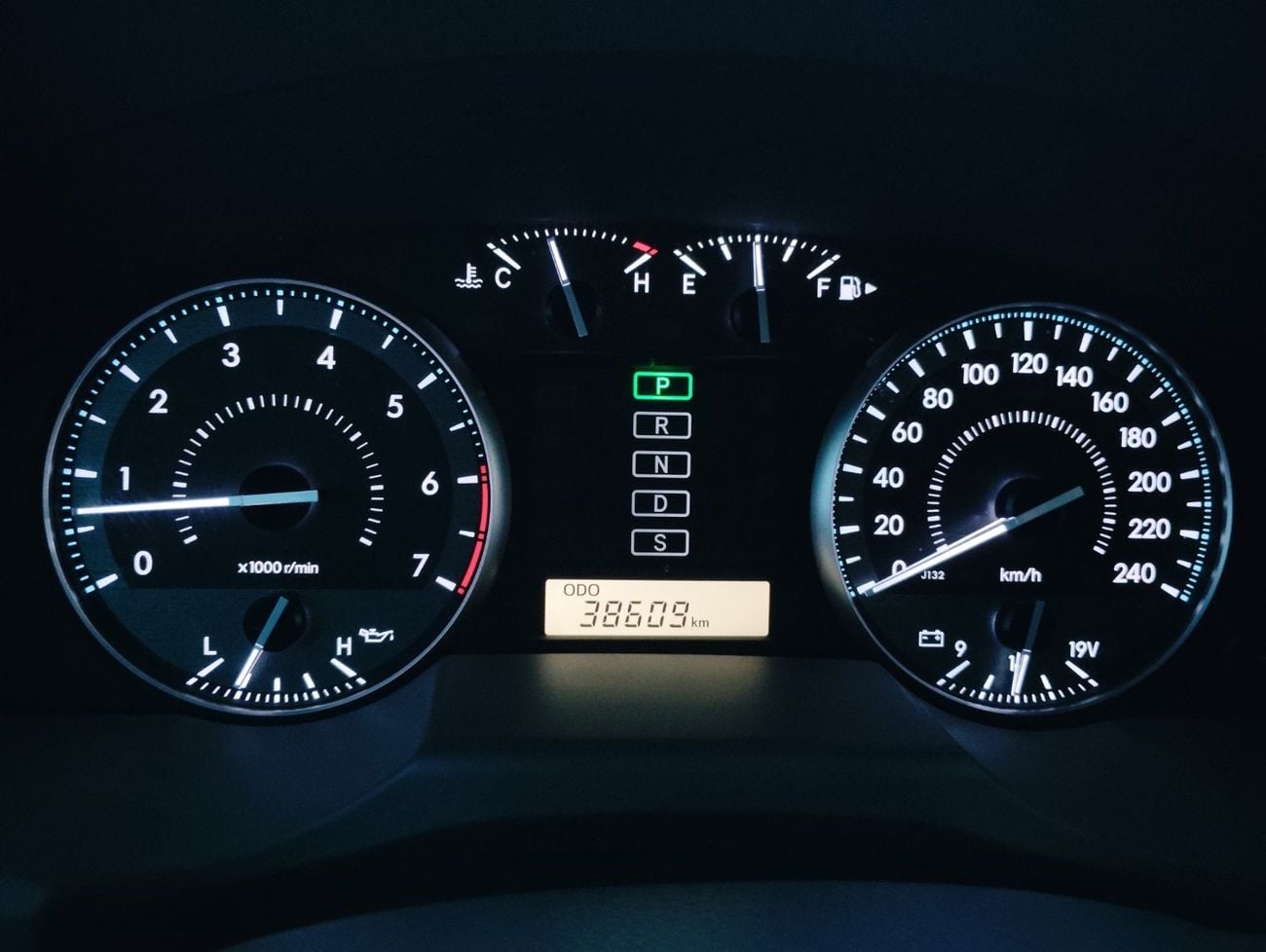 تويوتا لاند كروزر GXR 4.6L