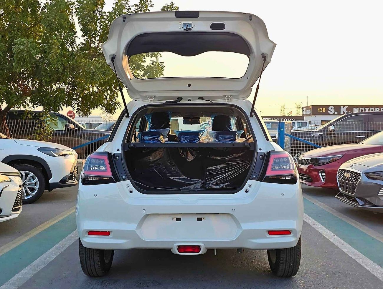 Suzuki Swift GLX 1.2L GCC // Radar // Trip Tronic // Blind Spot (CODE # GLX)