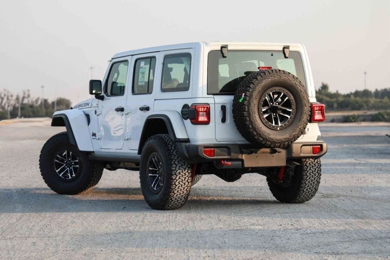 Jeep Wrangler 2024 Jeep Wrangler Rubicon Xtreme 2.0L Turbo – White inside Black & Red | Export Only