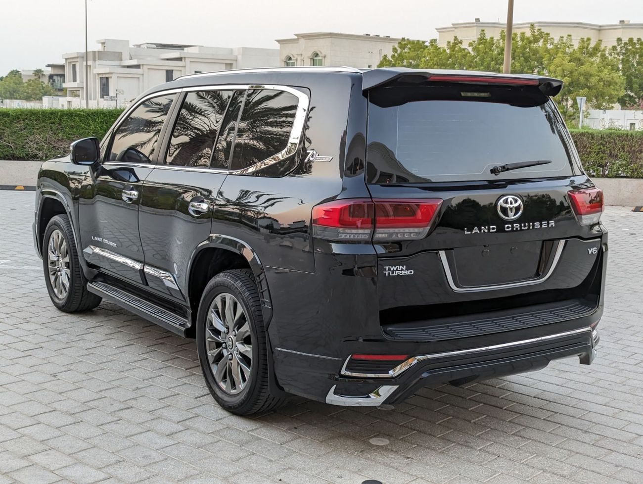 Toyota Land Cruiser Toyota Landcruiser 2014 LHD facelifted 2025 black colour exterior and interior colour beige 8 seater