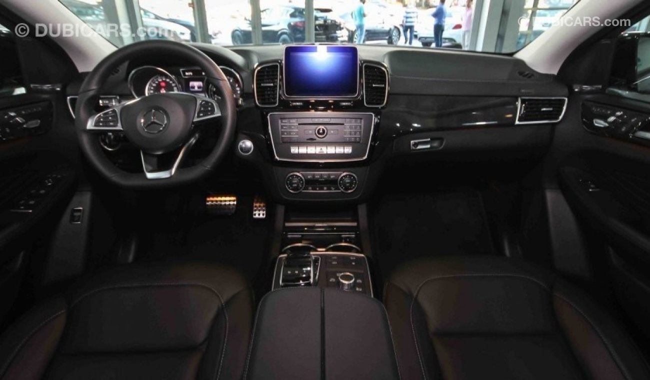 مرسيدس بنز GLE 43 AMG 2018 Enhanced V6 biturbo 385 hp with 2 Yrs or 60000 km Warranty