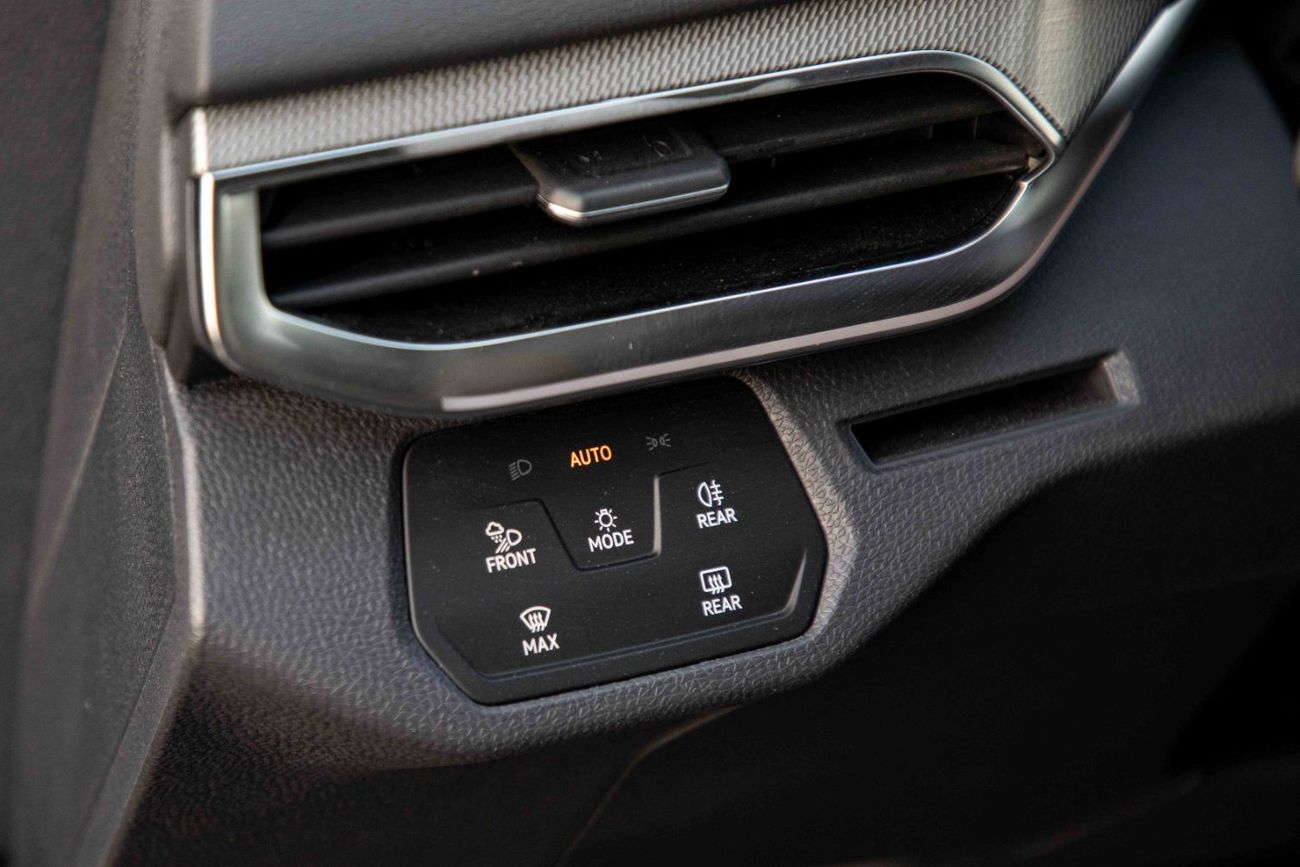 Volkswagen ID.4 2022 VW ID4 Pro 20" FP W/O HUD +360CAM - Blue inside Black