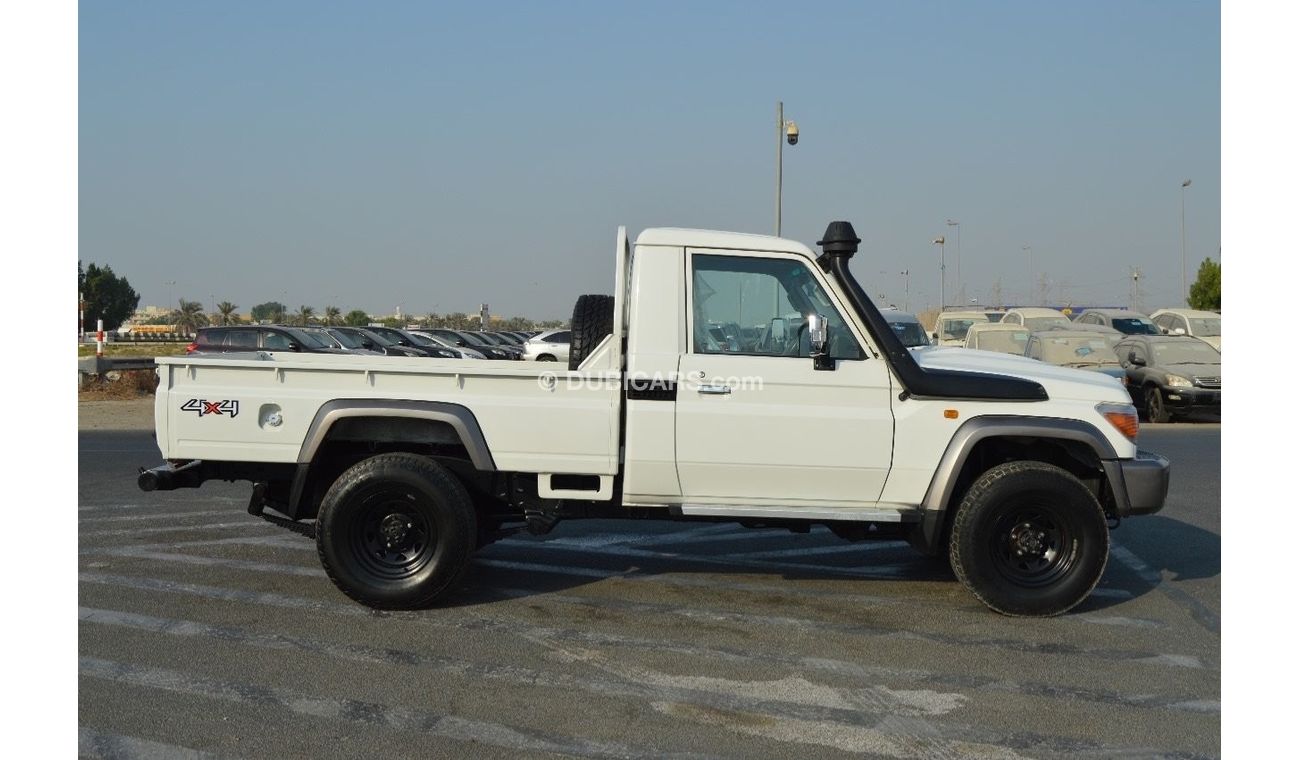 Toyota Land Cruiser Pick Up Full option clean car