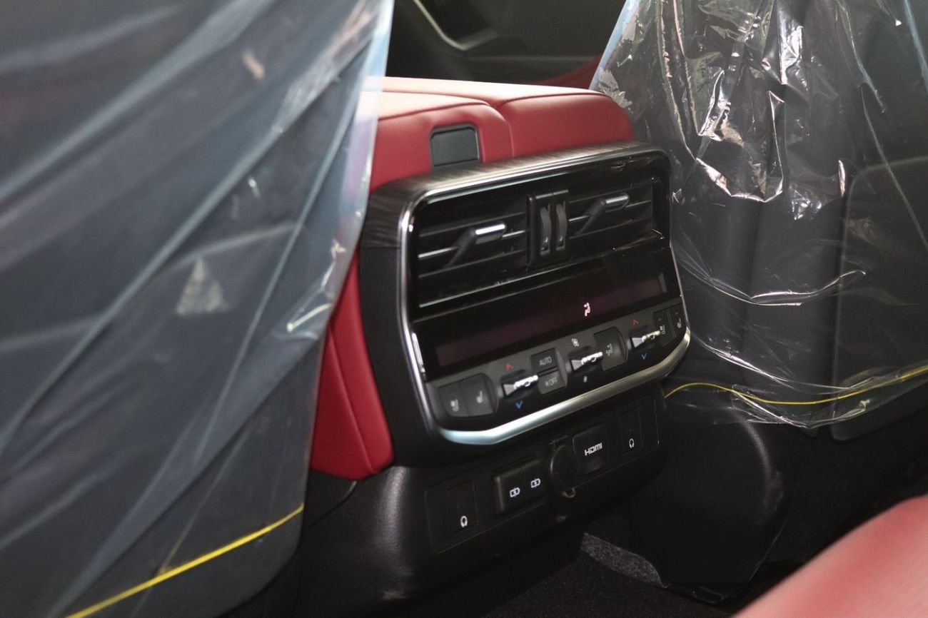 Toyota Land Cruiser GR SPORT 3,3 TWIN TURBO DIESEL**التصدير فقط خارج الخليج **EXPORT ONLY