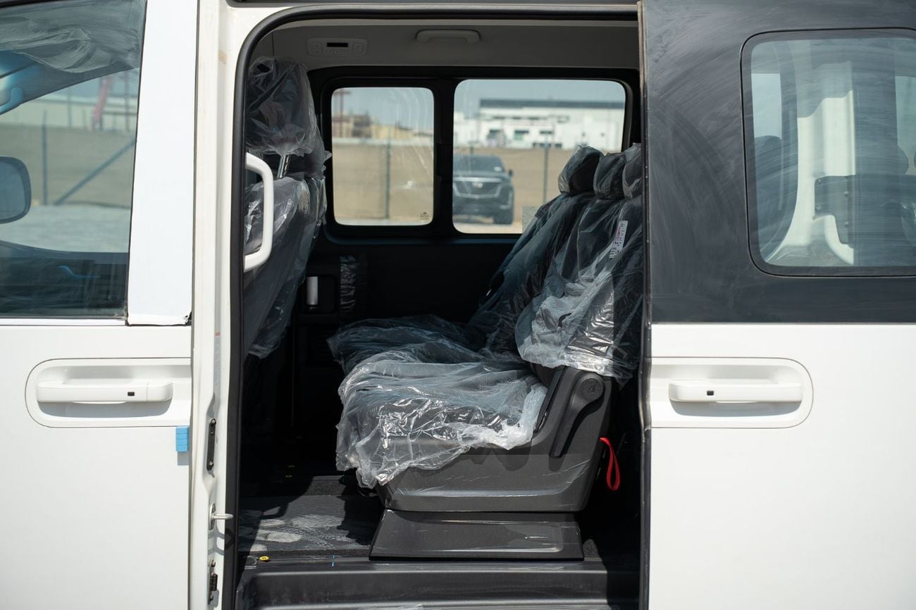 هيونداي ستاريا PRESTIGE 2.2 DIESEL | 11 SEATER | 8AT | GCC SPECIFICATIONS | FULL OPTIONS