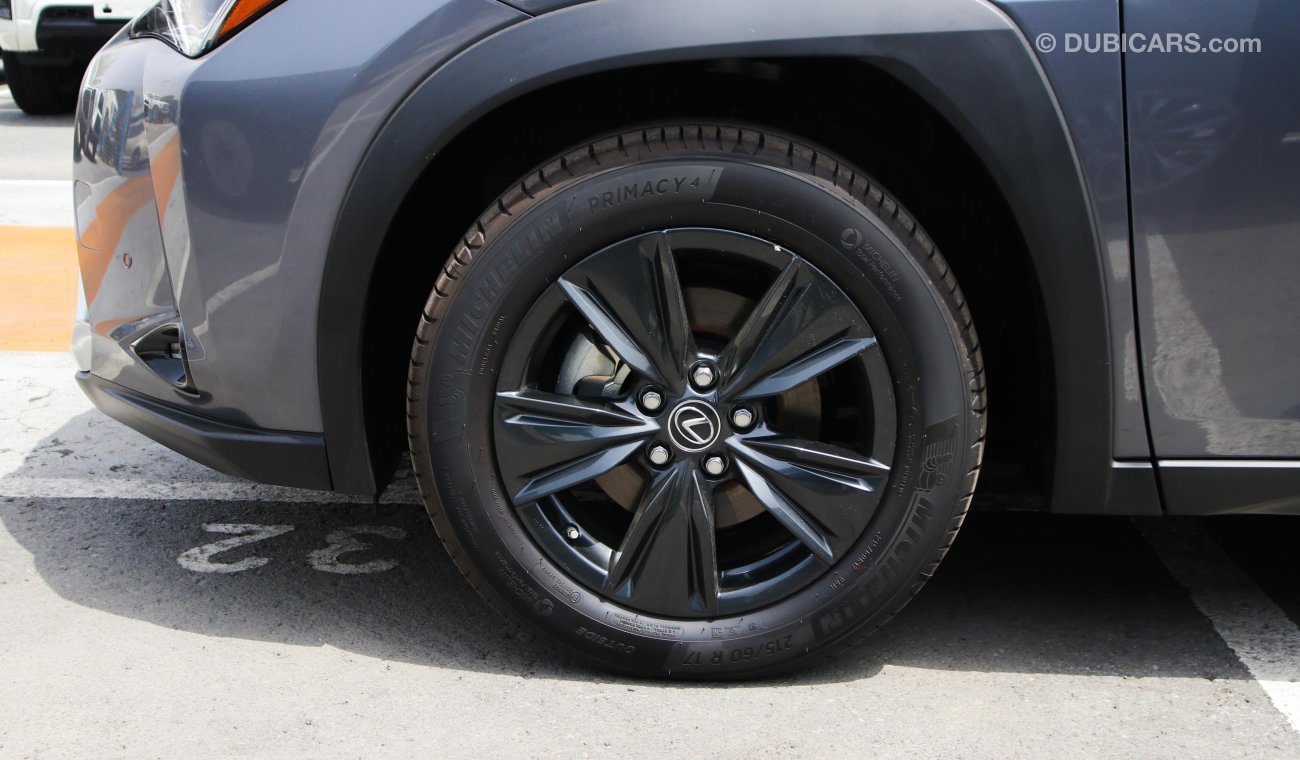 Lexus UX200