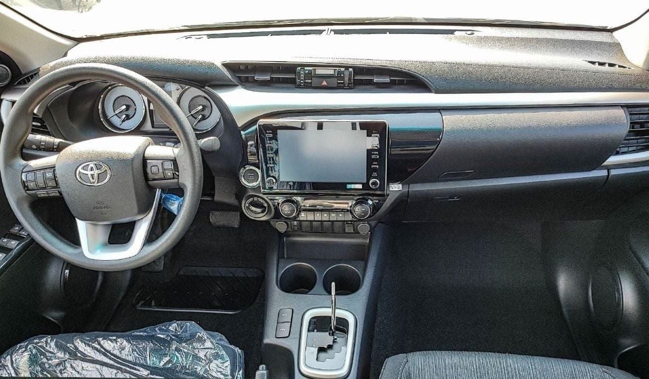Toyota Hilux SGLX Toyota Hilux 2.4L Diesel AT Full Option MY2025_Silver