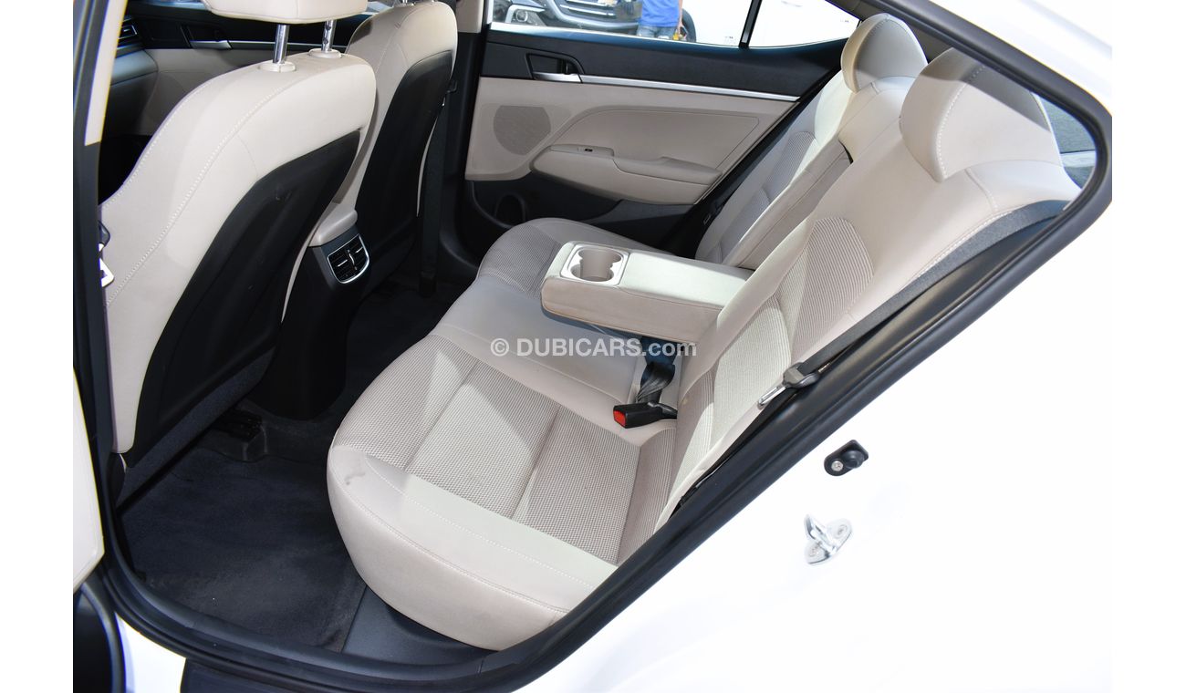 Hyundai Elantra AED 719 PM | 1.6L GL GCC DEALER WARRANTY