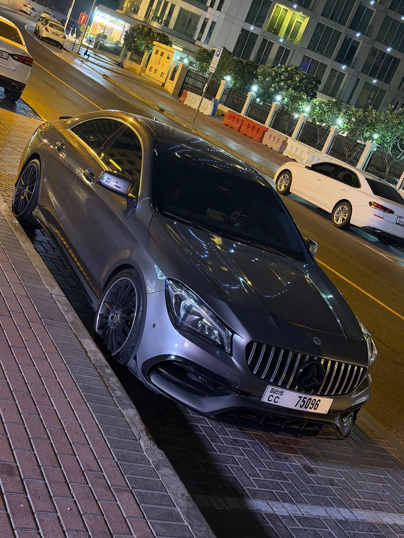 Mercedes Benz CLA250 STD