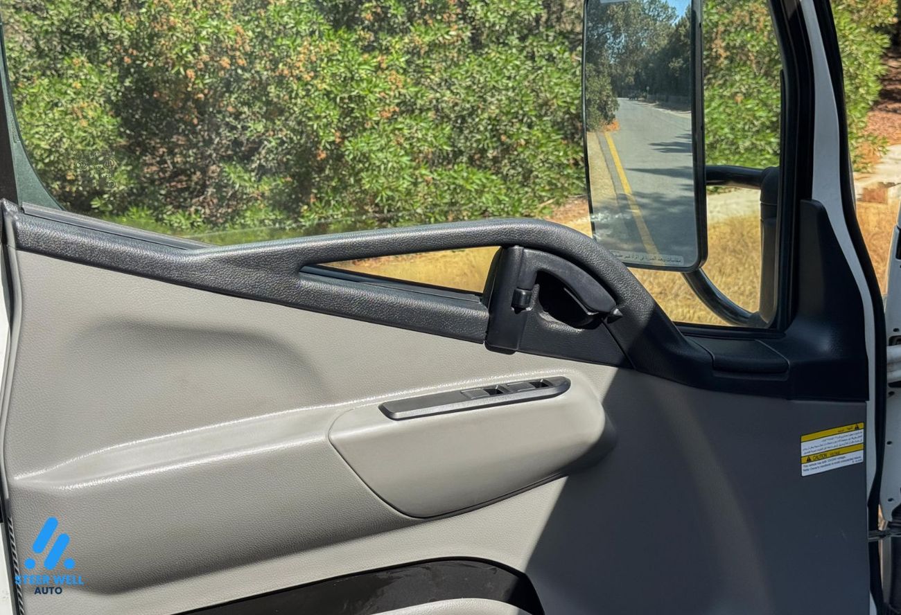 Mitsubishi Fuso Canter Euro 5 | 3.0L Diesel Truck | Long Chassis 5042mm | RWD | White | GCC Specs