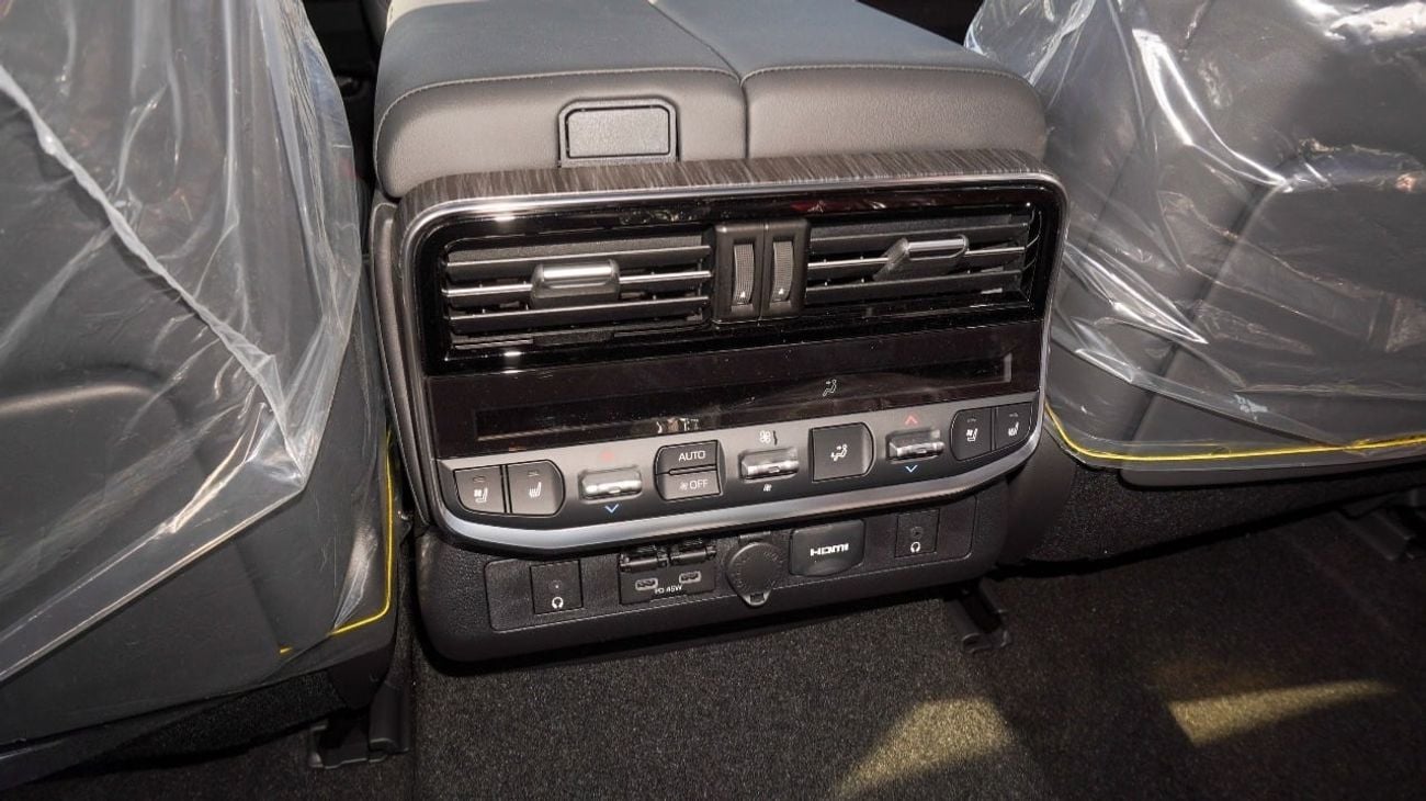 Toyota Land Cruiser Toyota Land Cruiser VXR 3.5L Twin Turbo Model 2026