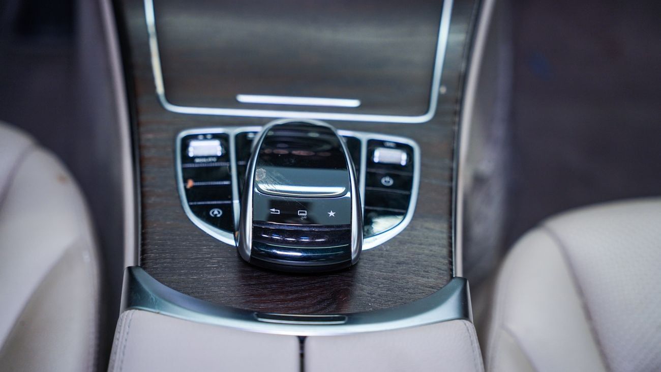 Mercedes Benz C200
