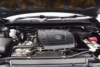 Mitsubishi Montero 2016 MITSUBISHI PAJERO MONTERO SPORT