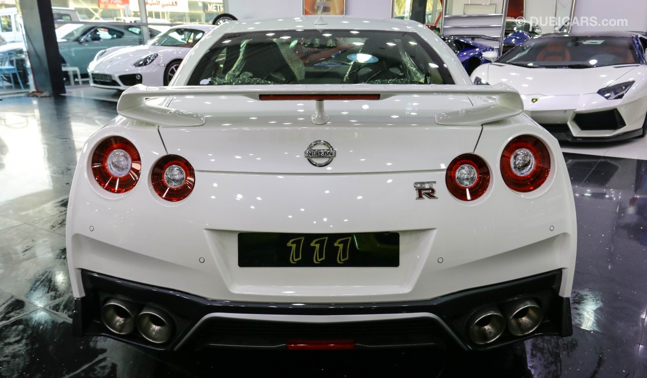 Nissan GT-R