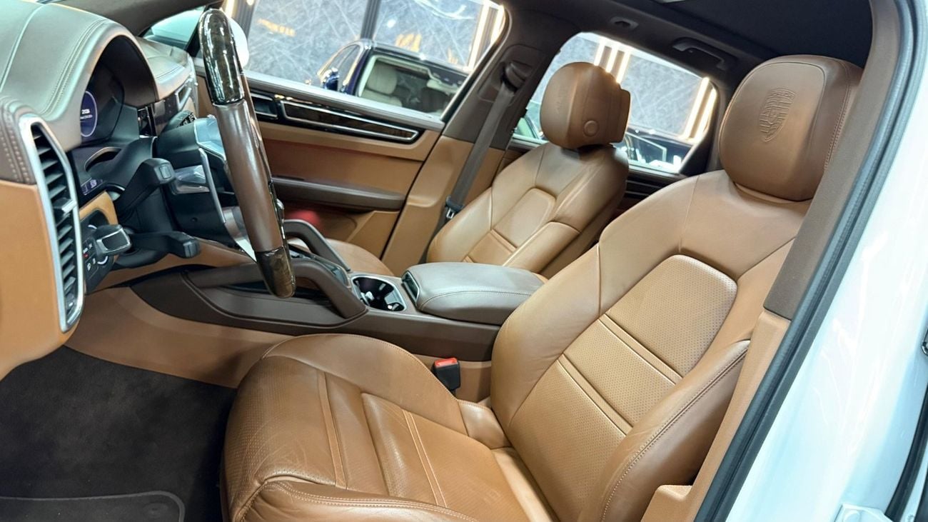 Porsche Cayenne S 2.9L (435 HP)