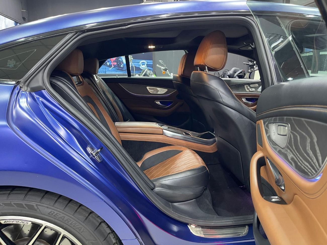 مرسيدس بنز ايه ام جي جي تي 53