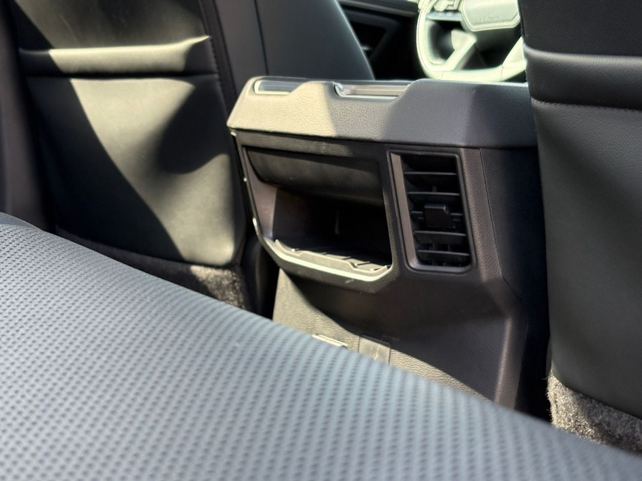 Toyota Tundra AED 2,560 P.M | 0% DOWN PAYMENT | TOYOTA TUNDRA LIMITED CREWMAX | 2022