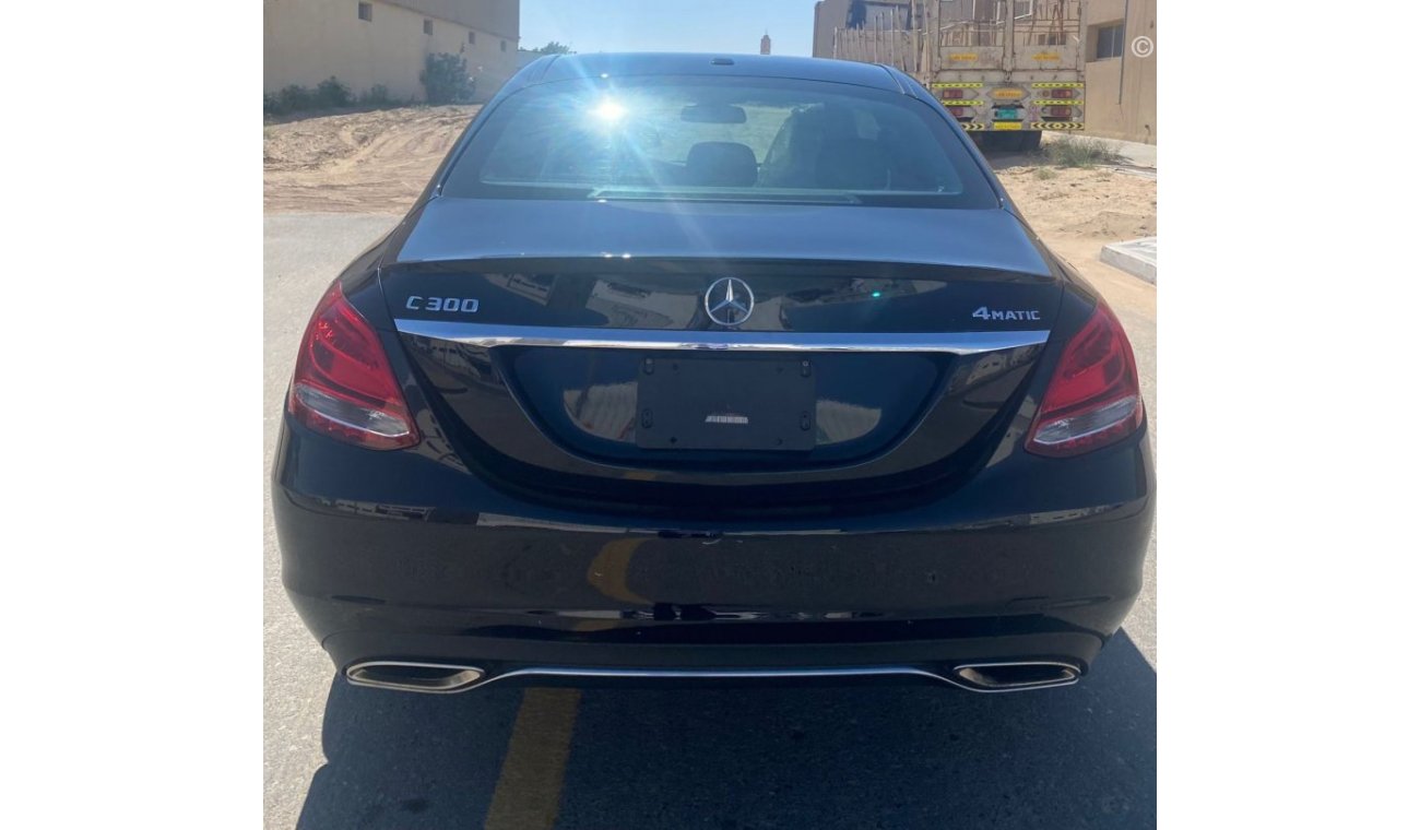 مرسيدس بنز C 300 Perfect condition