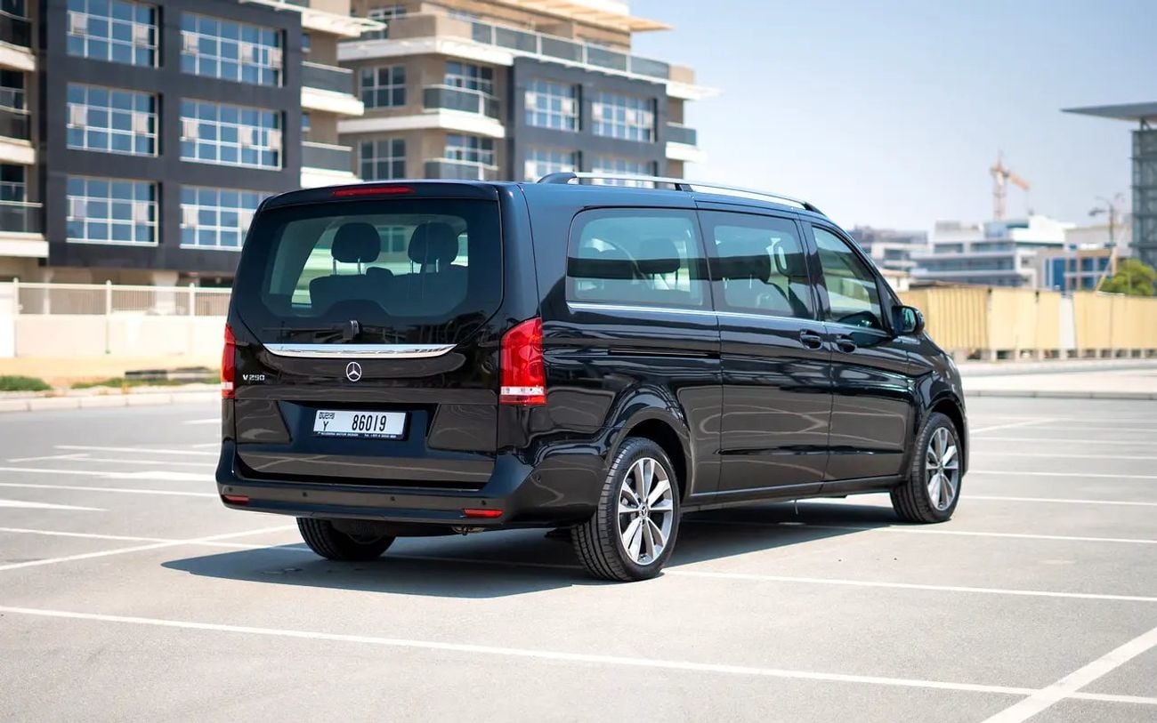 Mercedes Benz V 250 V 250 GCC Specs