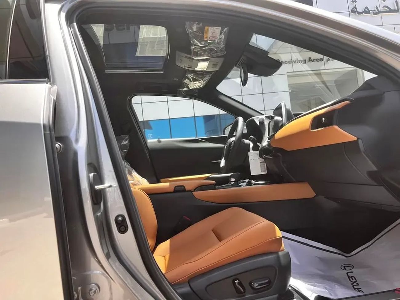 لكزس UX300h Elite Lexus UX 300e 2025 مواصفات خليجية