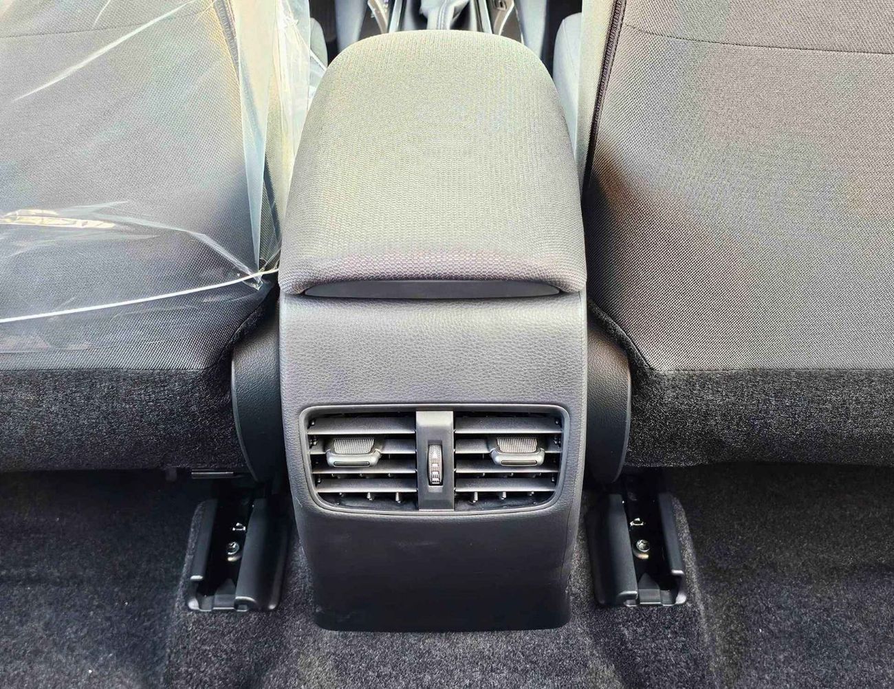 Toyota Corolla Cross HYBRID ELITE / SUNROOF / FABRIC SEATS / 2.0L V4 PETROL (CODE # CRCHC)