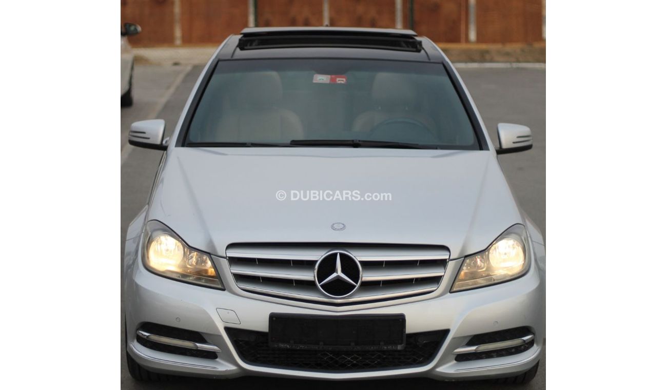 Mercedes-Benz C 200 Mercedes C200 2013 GCC Specefecation