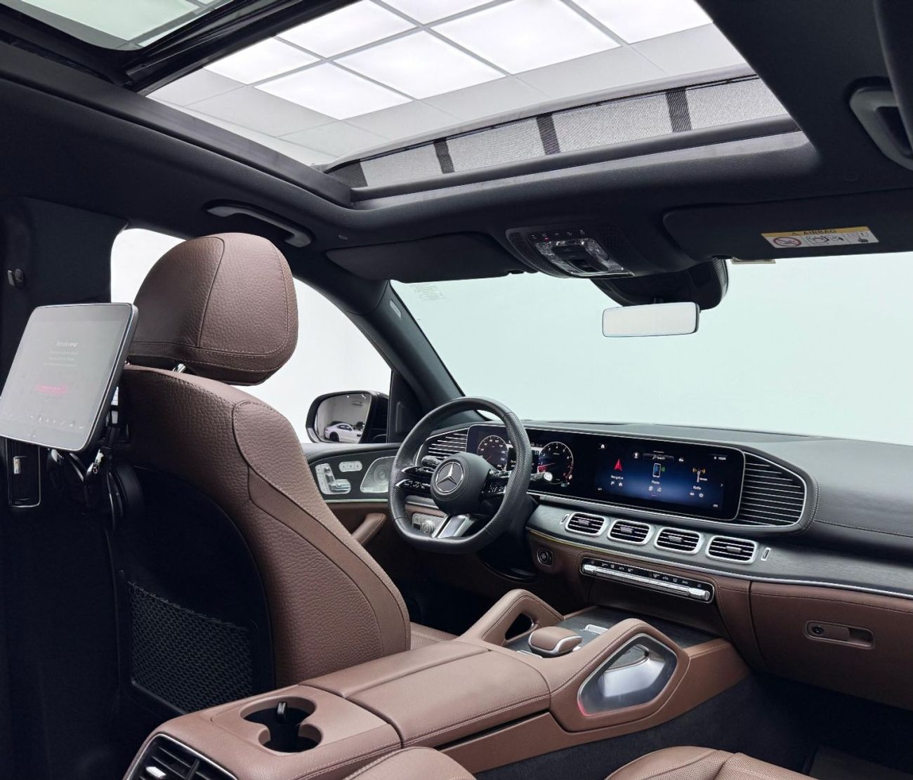 مرسيدس بنز GLS 450 4MATIC 2024 Mercedes Benz GLS450 AMG 4MATIC, 2028 BMW Warranty + Service Pack, Full Options, 7 Seate