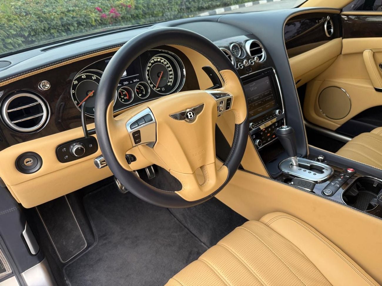 بنتلي فلاينج سبور Bentley Flying Spur W12 Speed 2014 - GCC Specs - Impeccable Condition Original Paint Service History